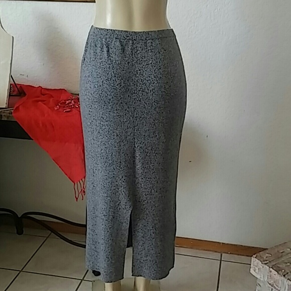 LIZ Claiborne skirt - Picture 2 of 7